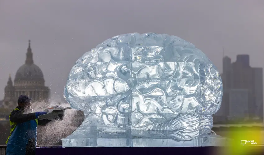 Stroke Association Builds a Giant Ice Brain in London for Survival Is Not Enough Experiential OOH Campaign